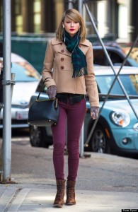 Taylor Swift Shopping In NYC